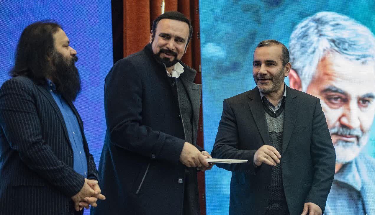 تقدیر از شهردار کرمانشاه در بیست و هفتمین جشنواره تئاتر فجر مناطق کشور