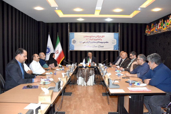 لزوم تدوین تقویم رویدادهای هنری و صنایع دستی سال ۱۴۰۲ کرمانشاه