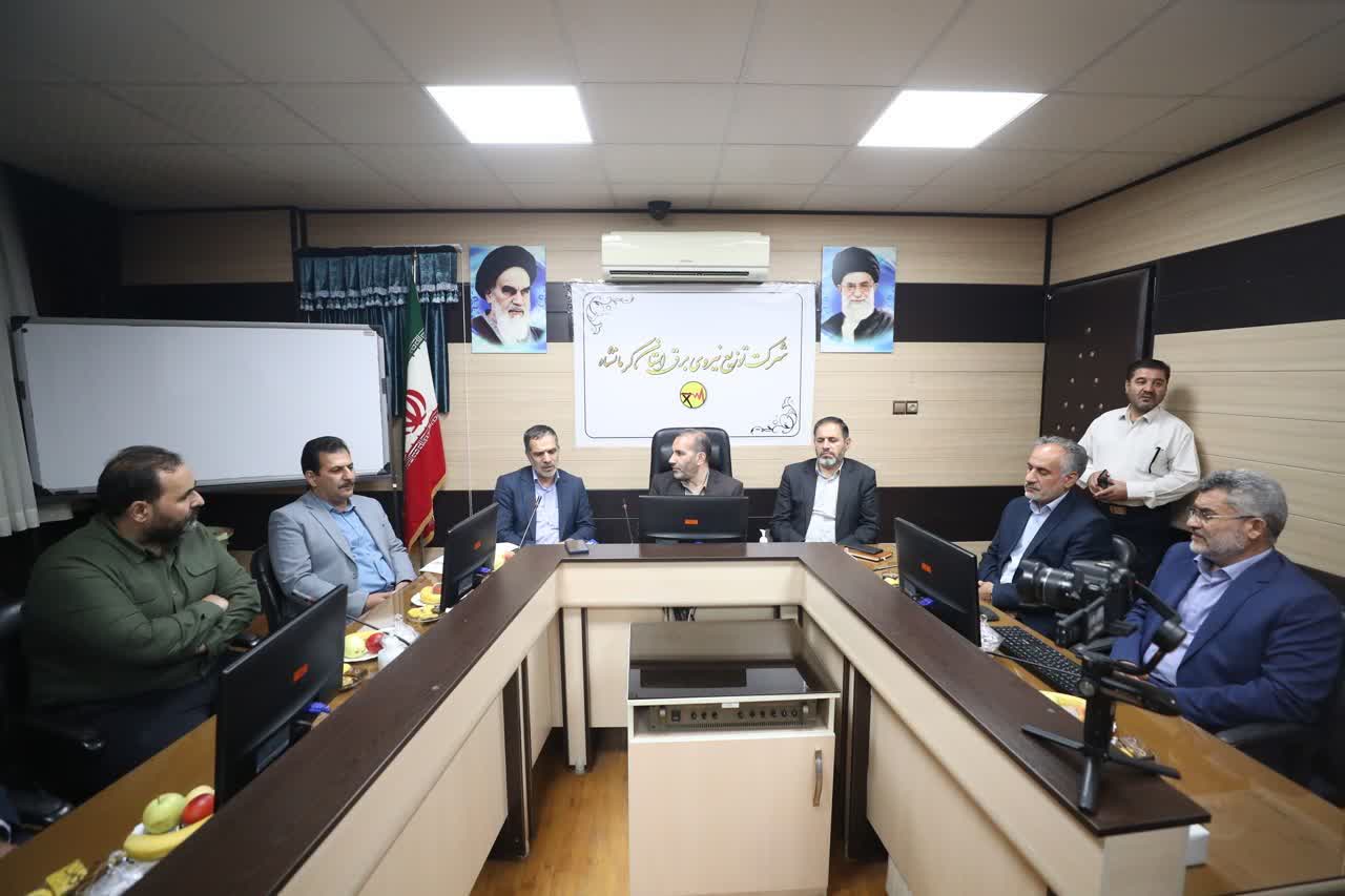 صنایع، کشاورزان و مردم با همکاری صنعت برق و تعامل با این بخش می‌توانند انرژی پایداری داشته و از طرح‌های تشویقی و پاداش های وزارت نیرو بهره ببرند