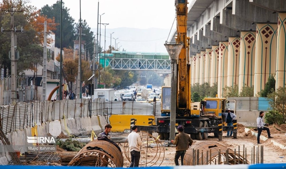 کارگاه تقاطع غیر هم سطح سپاه پاسداران در دو شیفت فعال است