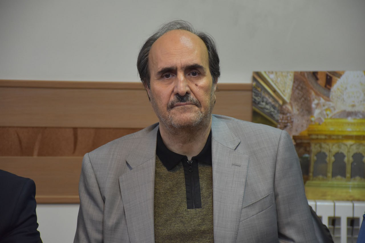 خواستار حمایت نماینده ولی فقیه برای پیش‌برد اهداف اقتصادی