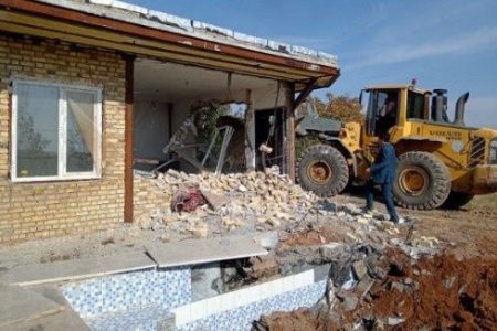 ۸۴۲ مورد ساخت و ساز غیرمجاز  در اراضی کشاورزی شهرستان کرمانشاه قلع و قمع شده است