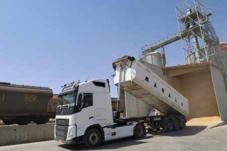 کرمانشاه؛ قطب بارگیری گندم داخلی کشور در زمینه حمل ریلی