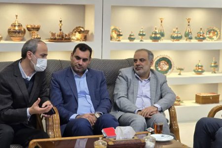 کار فرهنگی در زندانها نقش مهمی در باز اجتماعی شدن زندانیان و عدم برگشت آنان به زندان دارد