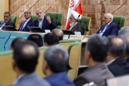 نشست رییس جمهور با نخبگان، فرهیختگان و فعالین فرهنگی کرمانشاه