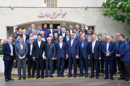 بررسی مسائل، چالش‌ها و مطالبات فعالان بخش خصوصی کرمانشاه/ دستور رئیس جمهور به استاندار و معاون اجرایی برای تسهیل‌گری و تسریع در روند رفع موانع فعالیت‌های اقتصادی استان