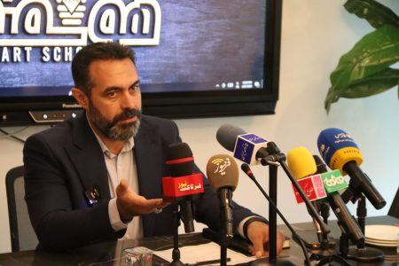 اجرا طرح‌ توسعه‌ای دبیرستان هوشمند نیازمند تسهیلات بانکی است