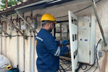 مشترکان بزرگ و پرمصرف در اولویت نصب کنتور هوشمند قرار دارند