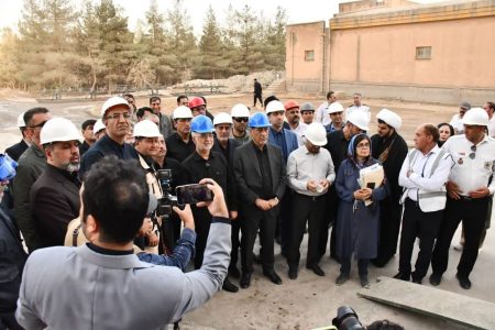  بازدید معاون اجرایی رئیس جمهور و وزیر کشور از روند اجرای طرح تبدیل پسماند به سوخت جایگزین(RDF) کرمانشاه