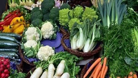 آیا مصرف سبزیجات باعث ایجاد زخم معده می‌شود؟ پاسخ: خیر